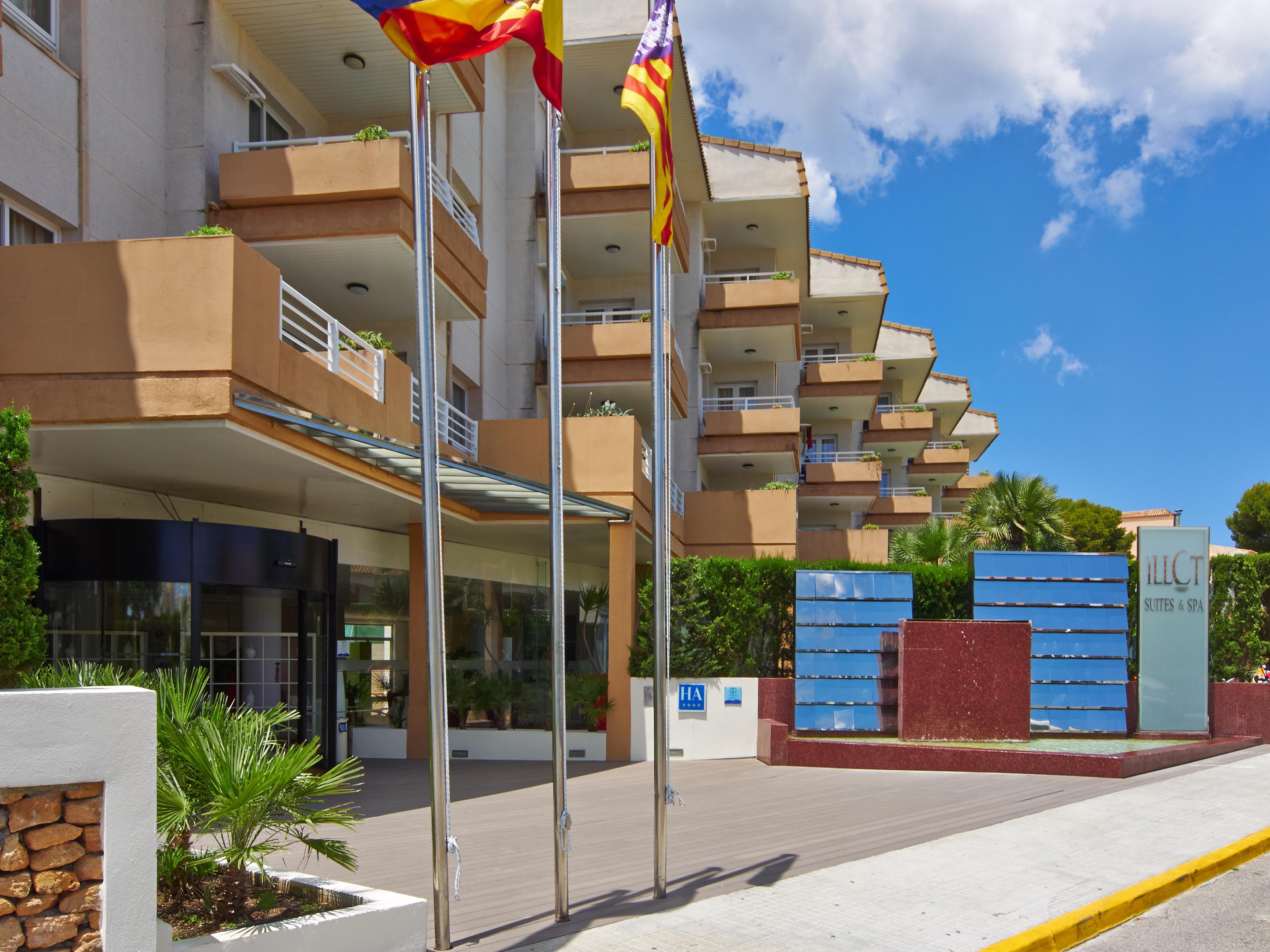 Hotel Illot Suites Cala Ratjada  Exterior photo