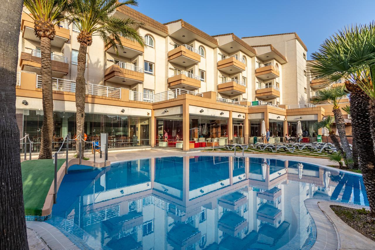 Hotel Illot Suites Cala Ratjada  Exterior photo